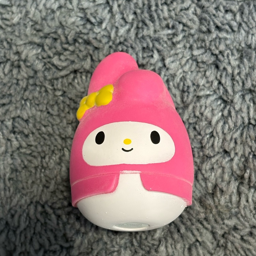 NWOT My Melody Hello Kitty and Friends Squooshems